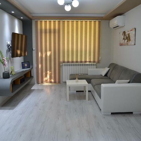 Luxury Apartment Near Varna, Located In Targovishte Ngoại thất bức ảnh