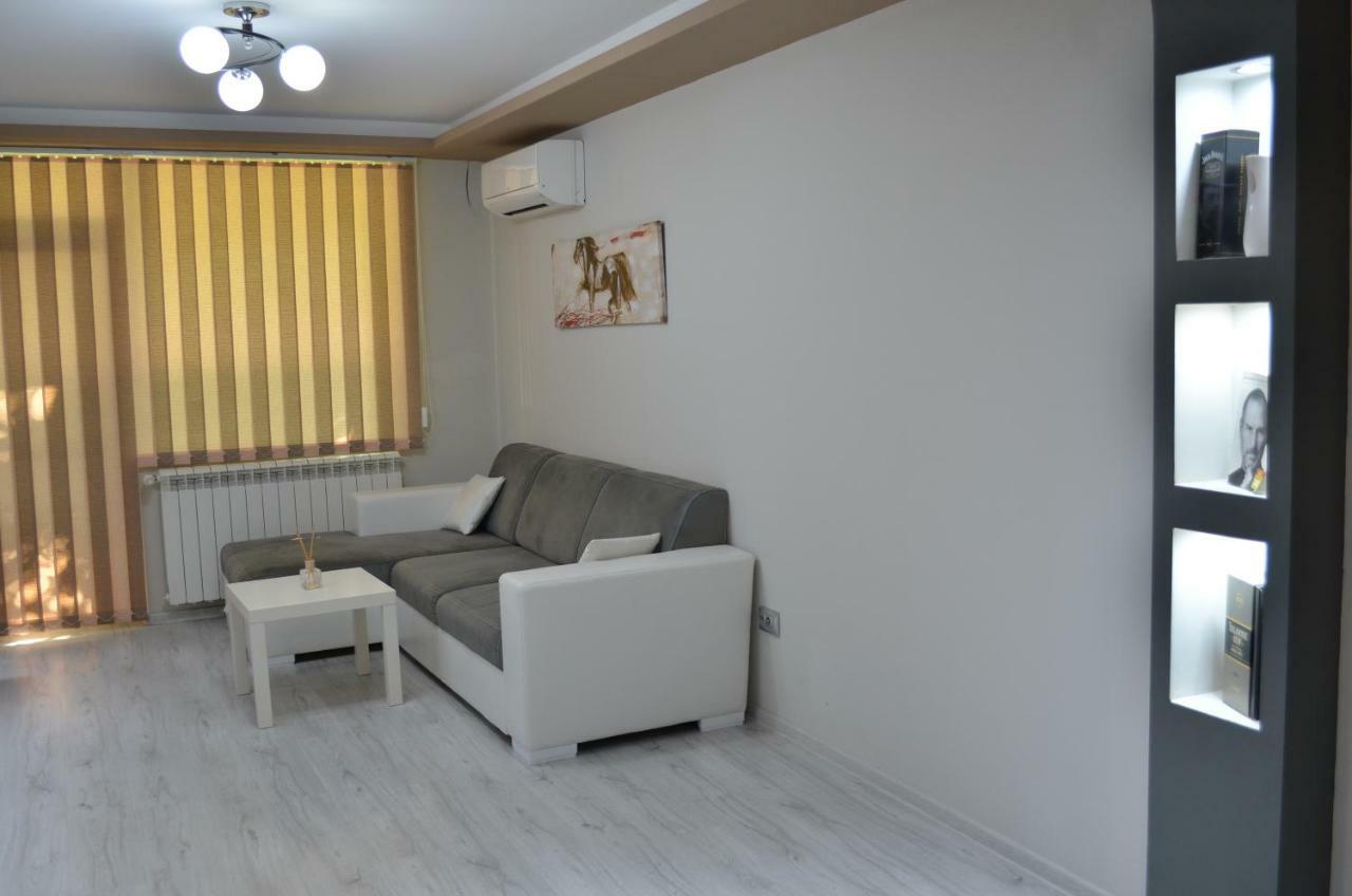 Luxury Apartment Near Varna, Located In Targovishte Ngoại thất bức ảnh