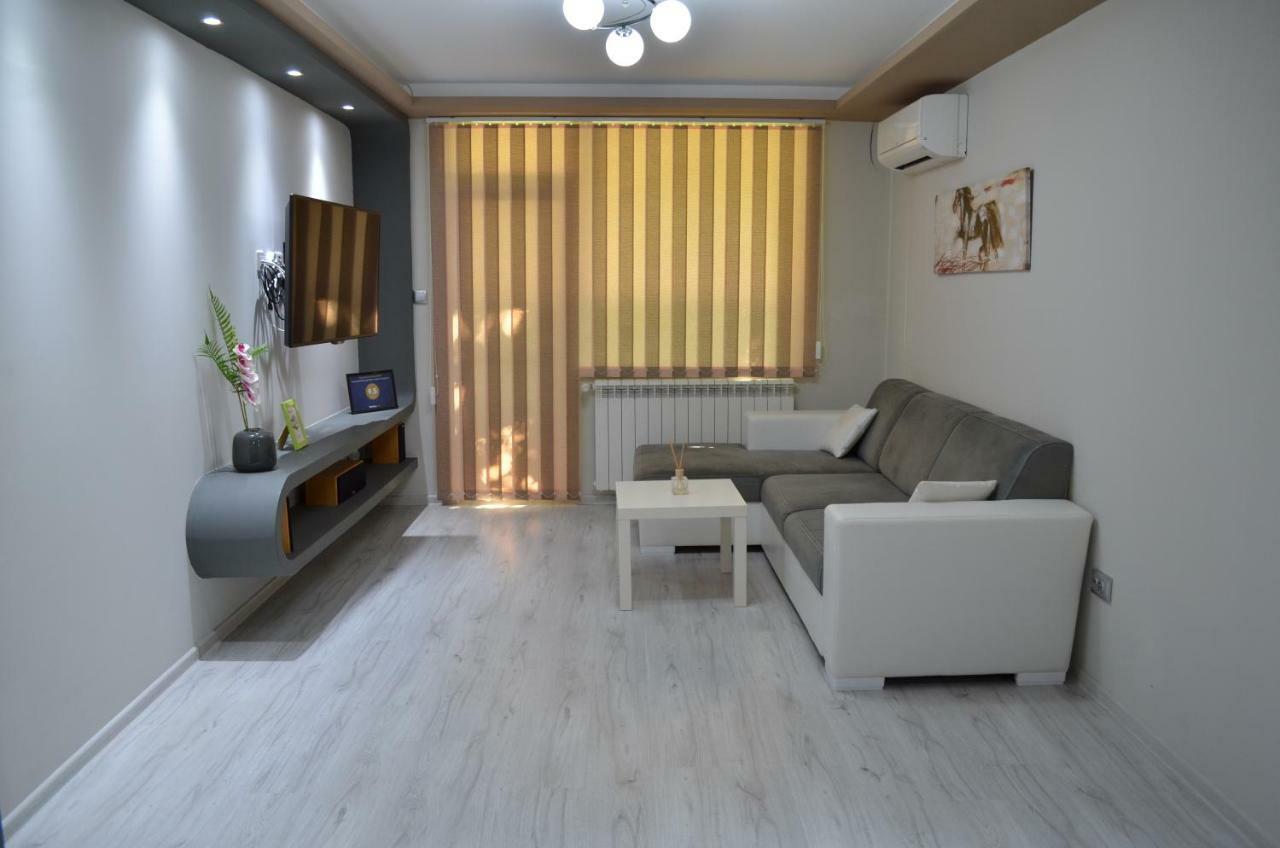 Luxury Apartment Near Varna, Located In Targovishte Ngoại thất bức ảnh